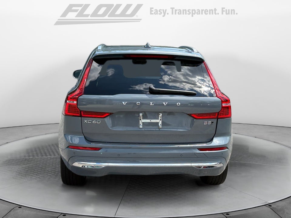 2023 Volvo XC60 Plus Bright Theme