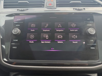 2022 Volkswagen Tiguan SE R-Line Black