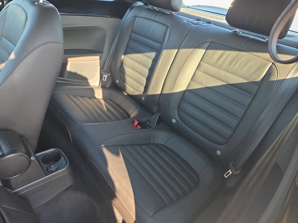 2012 Volkswagen Beetle 2.0T Turbo w/Sound/Nav PZEV