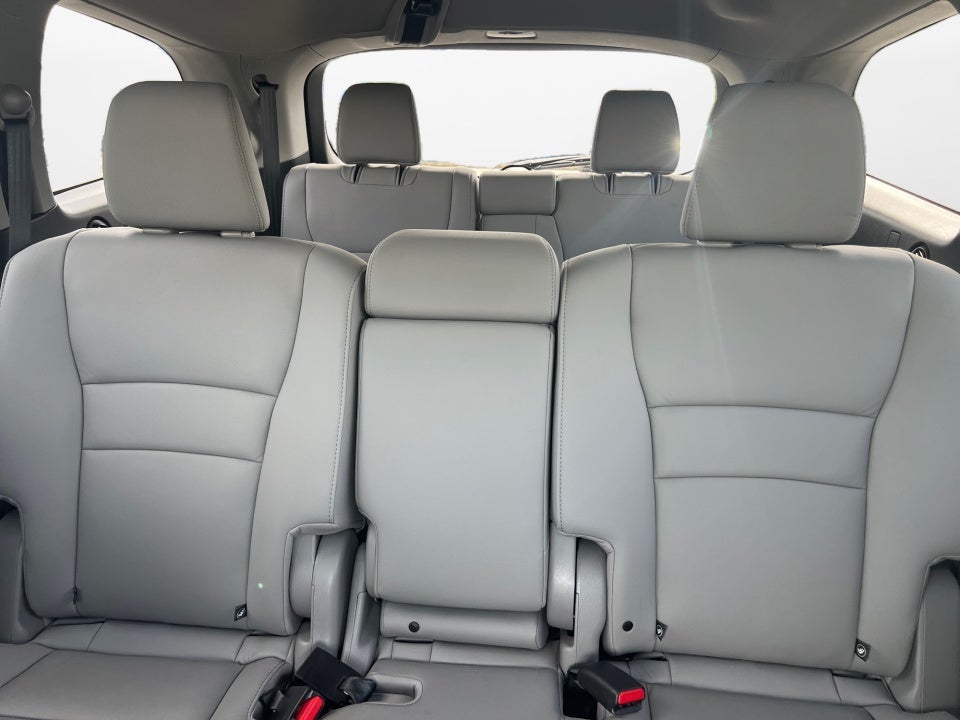 2021 Honda Pilot 2WD Touring 8 Passenger