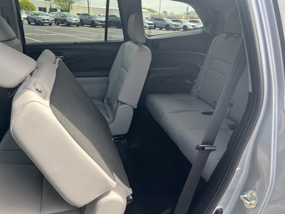 2021 Honda Pilot 2WD Touring 8 Passenger