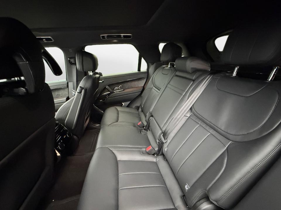 2025 Land Rover Range Rover Sport SE