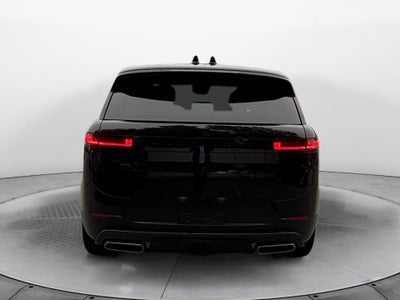 2025 Land Rover Range Rover Sport SE