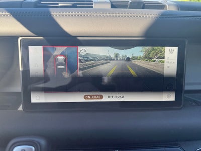 2023 Land Rover Defender 110 X-Dynamic SE