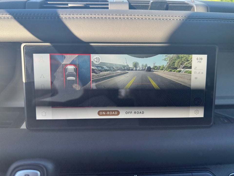 2023 Land Rover Defender 110 X-Dynamic SE