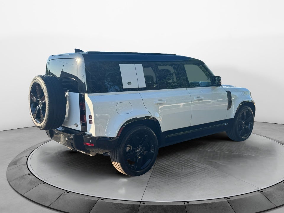 2023 Land Rover Defender 110 X-Dynamic SE