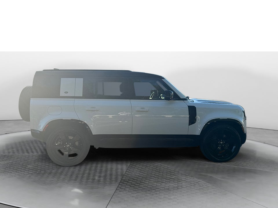 2023 Land Rover Defender 110 X-Dynamic SE