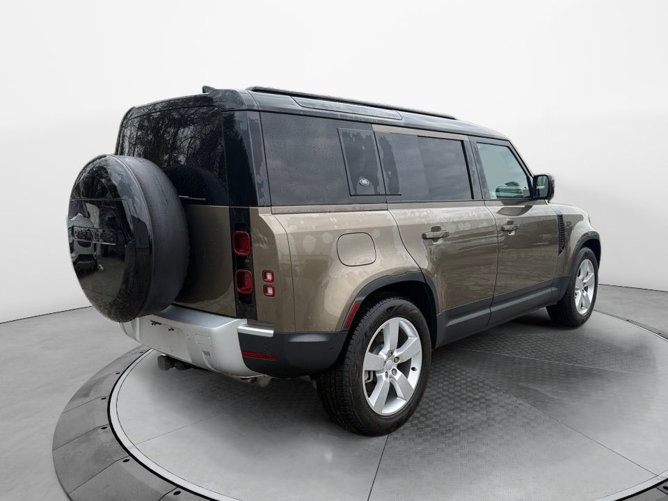 2024 Land Rover Defender 110 P400 S
