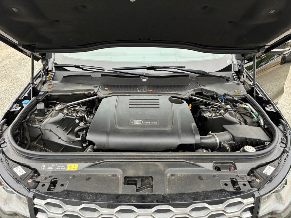 2025 Land Rover Discovery P300 S