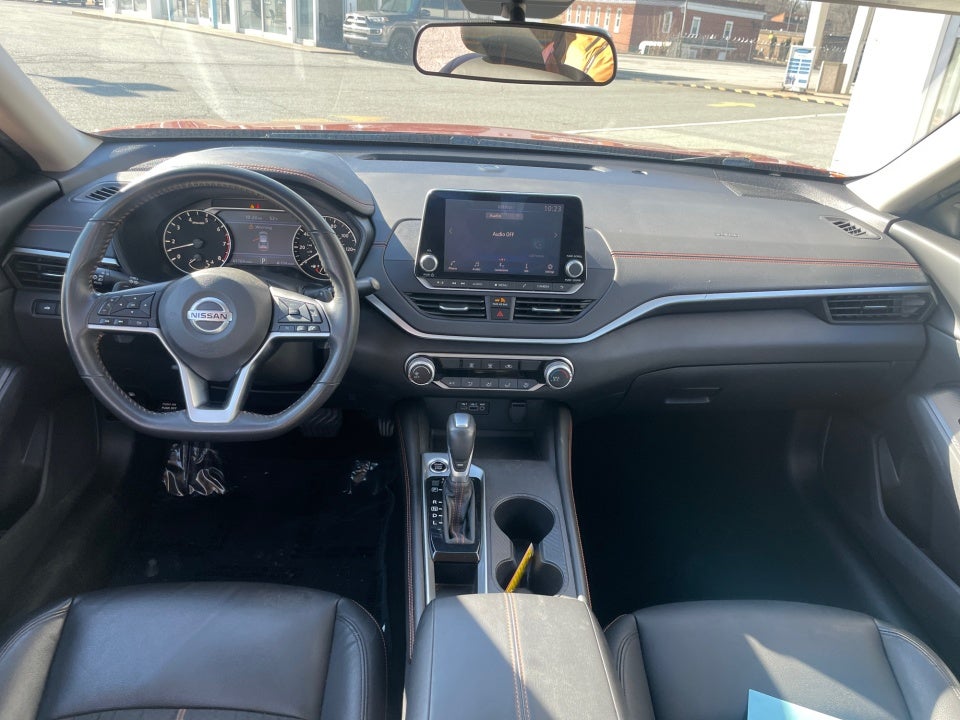 2022 Nissan Altima SR FWD