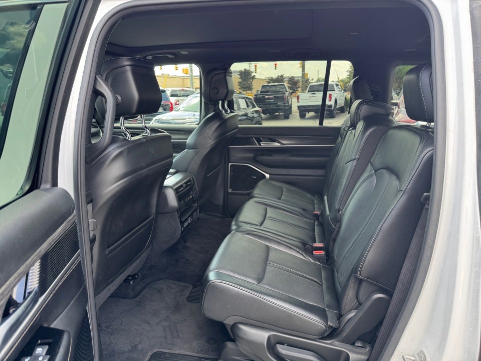 2023 Jeep Wagoneer Series III