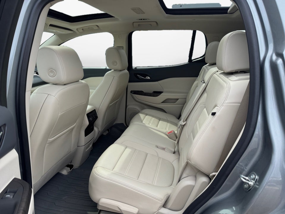 2023 GMC Acadia AWD Denali