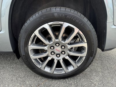 2023 GMC Acadia AWD Denali