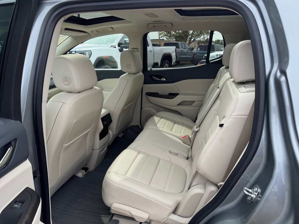 2023 GMC Acadia AWD Denali