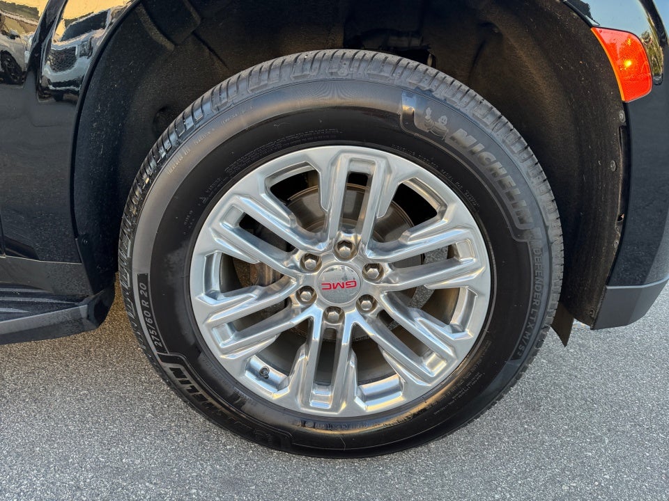 2021 GMC Yukon 4WD SLT