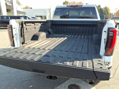 2025 GMC Sierra 2500HD 4WD Crew Cab Standard Bed AT4X