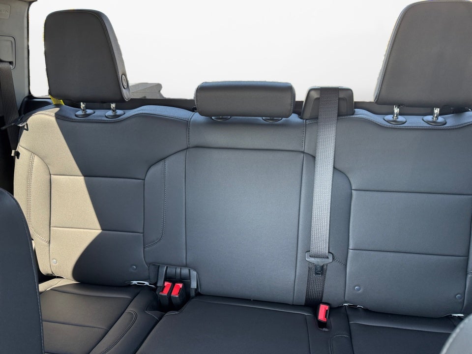 2025 GMC Sierra 1500 4WD Double Cab Standard Box Pro