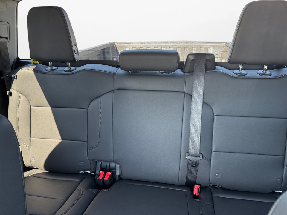 2025 GMC Sierra 1500 4WD Double Cab Standard Box Pro