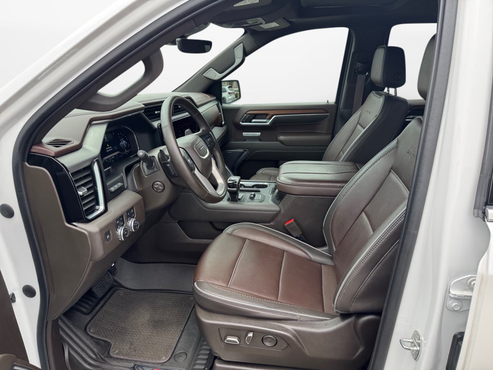 2023 GMC Sierra 1500 4WD Crew Cab Short Box Denali