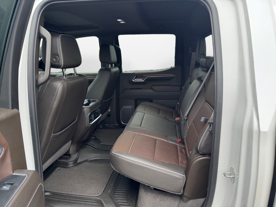 2023 GMC Sierra 1500 4WD Crew Cab Short Box Denali