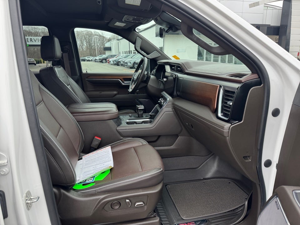 2023 GMC Sierra 1500 4WD Crew Cab Short Box Denali