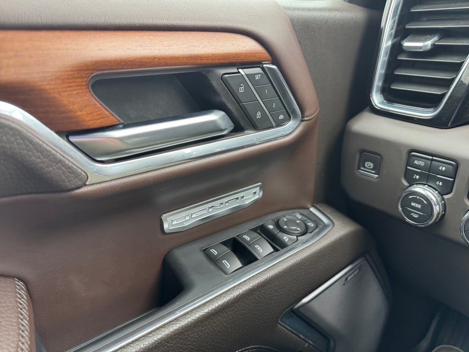 2023 GMC Sierra 1500 4WD Crew Cab Short Box Denali