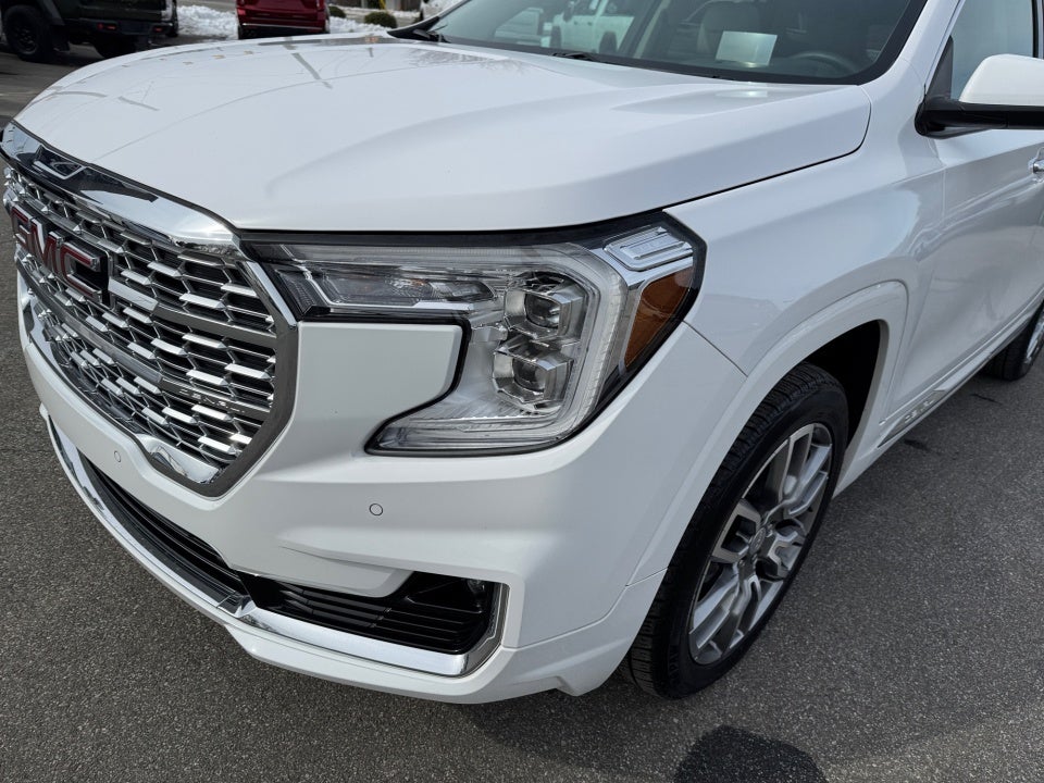 2022 GMC Terrain AWD Denali