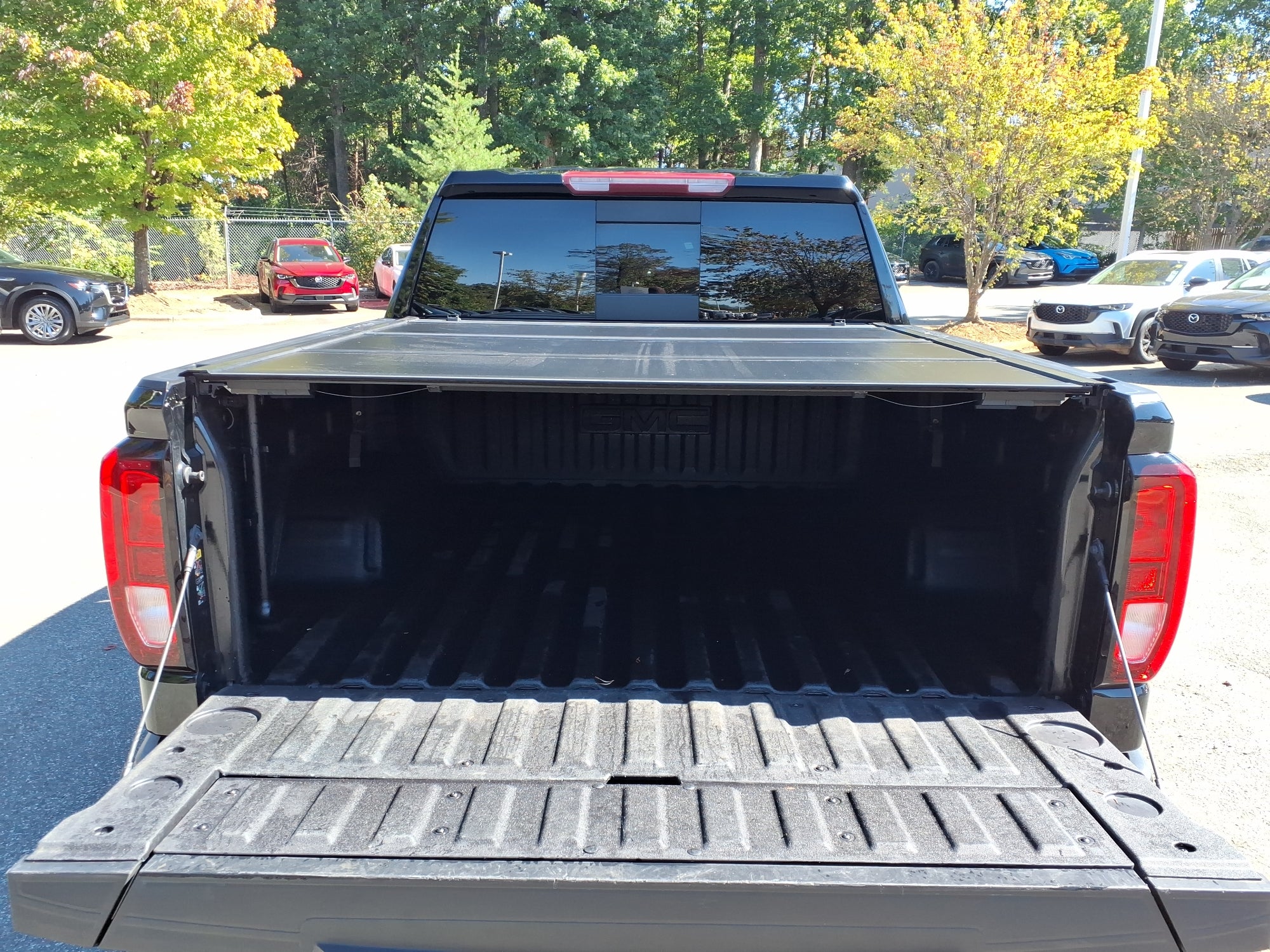 2022 GMC Sierra 1500 4WD Crew Cab Short Box Elevation
