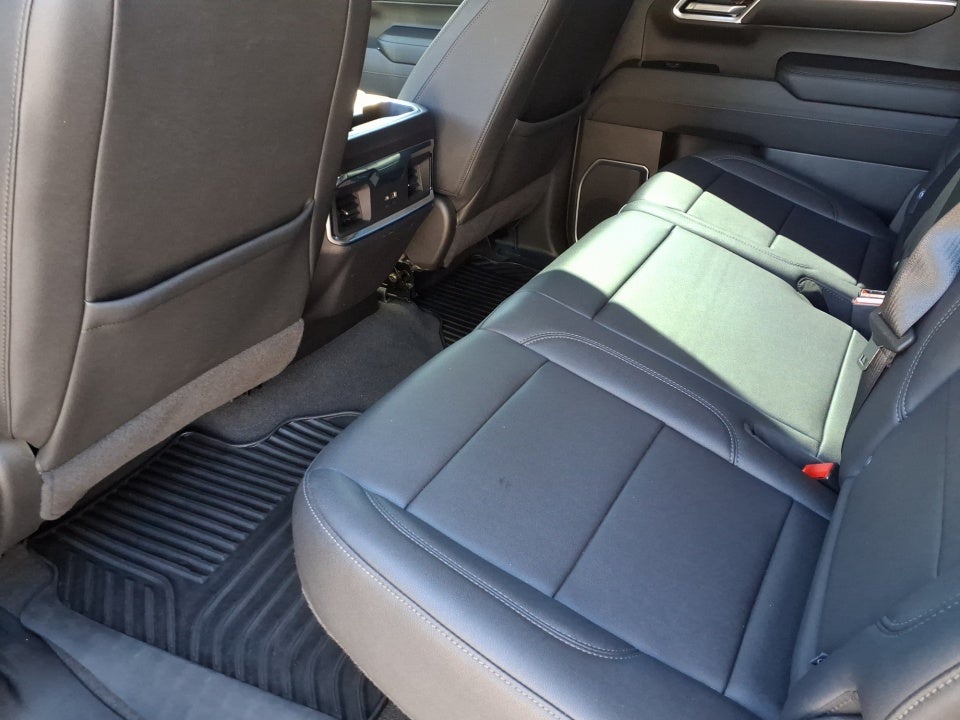 2022 GMC Sierra 1500 4WD Crew Cab Short Box Elevation