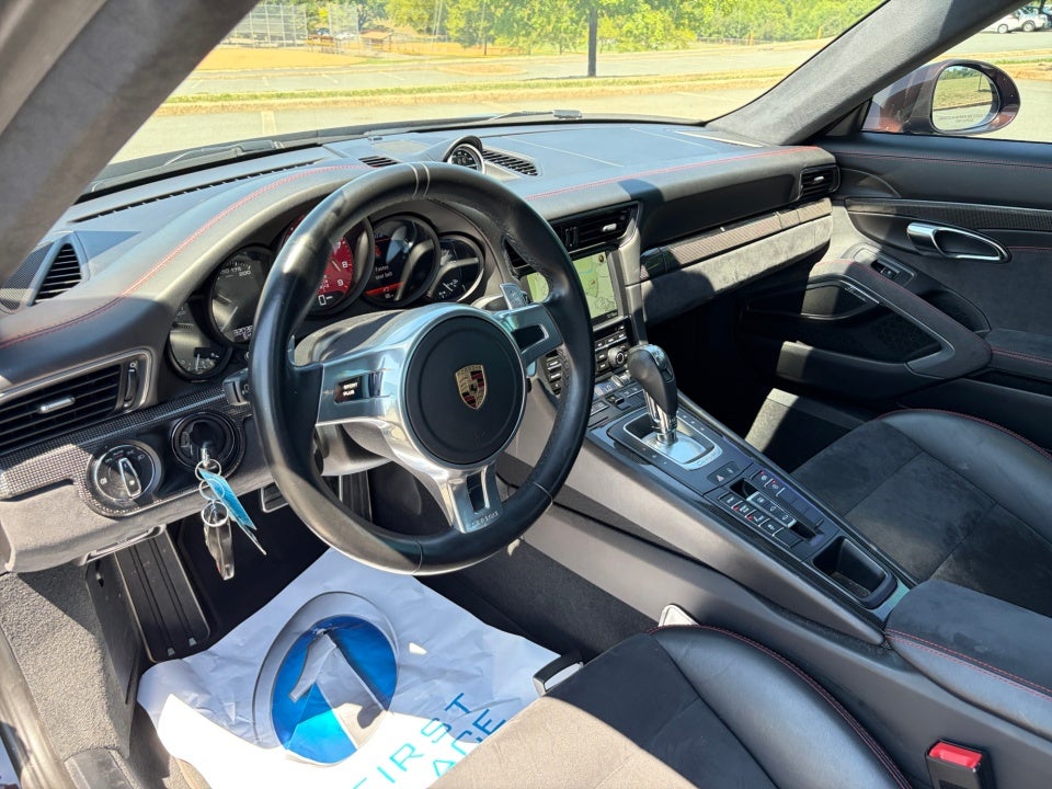 2016 Porsche 911 Carrera GTS