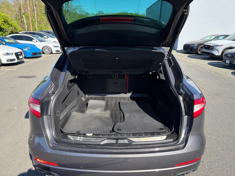 2017 Maserati Levante 