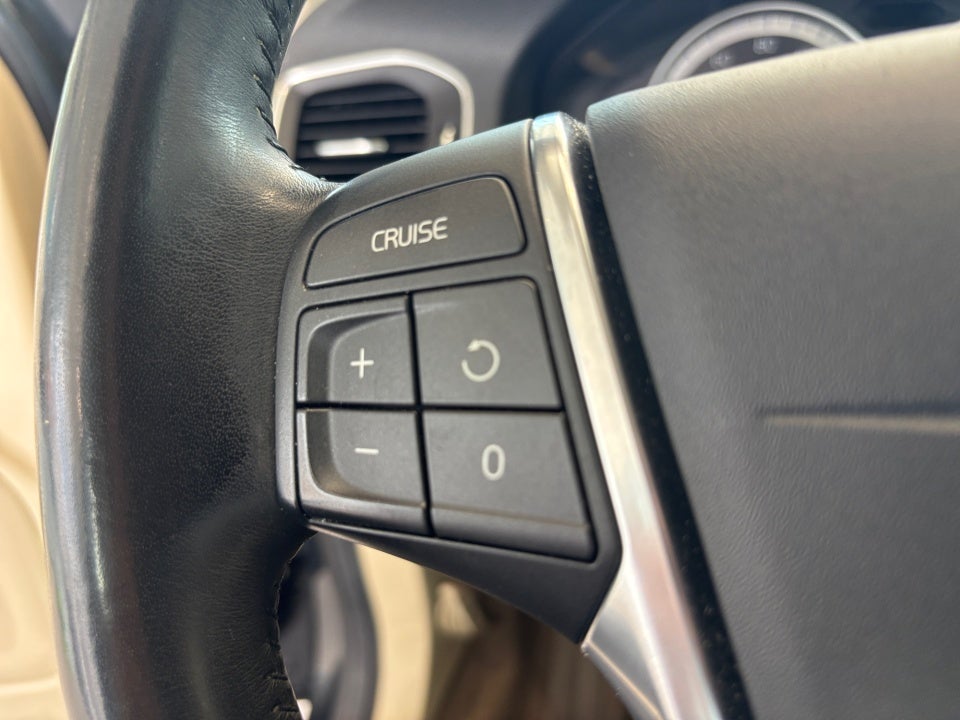 2013 Volvo S60 T6 Platinum
