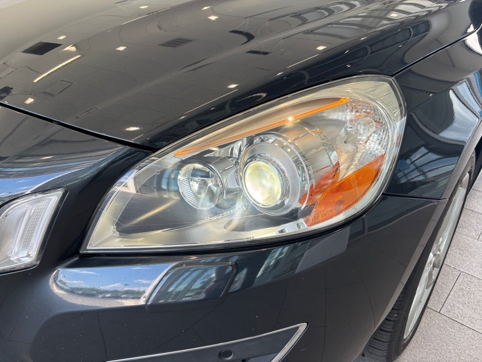 2013 Volvo S60 T6 Platinum