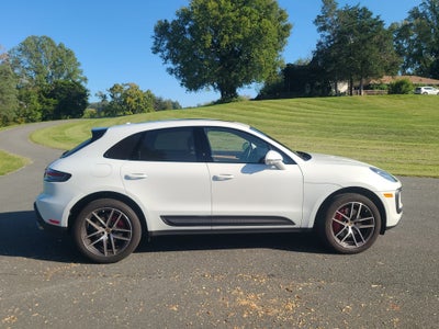2022 Porsche Macan S