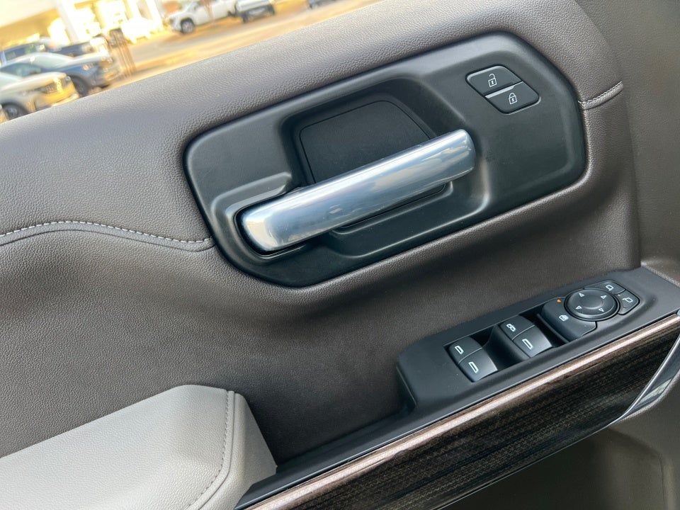 2021 Chevrolet Silverado 1500 4WD Crew Cab Short Bed RST