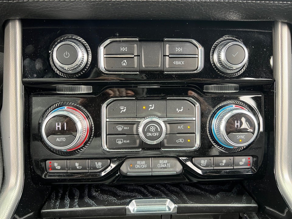 2022 GMC Yukon 4WD Denali