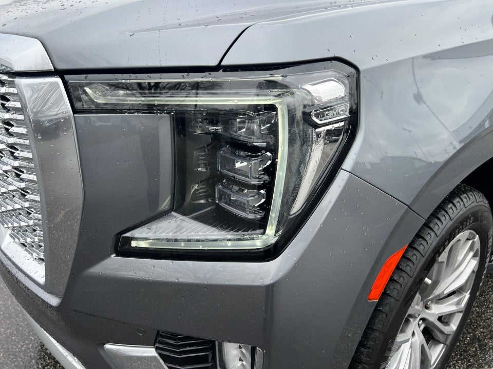 2022 GMC Yukon 4WD Denali