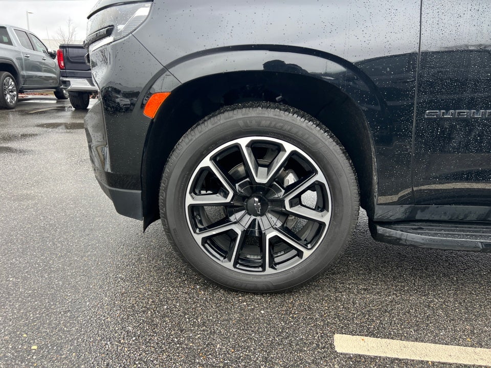 2023 Chevrolet Suburban 4WD RST