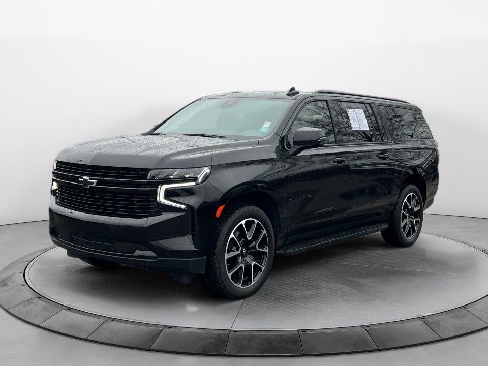 2023 Chevrolet Suburban 4WD RST