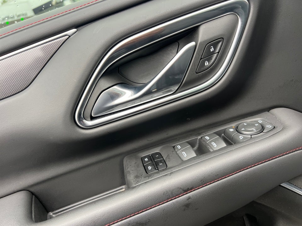 2023 Chevrolet Suburban 4WD RST