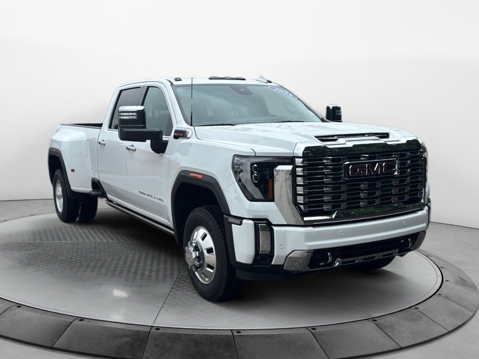 2025 GMC Sierra 3500HD Denali