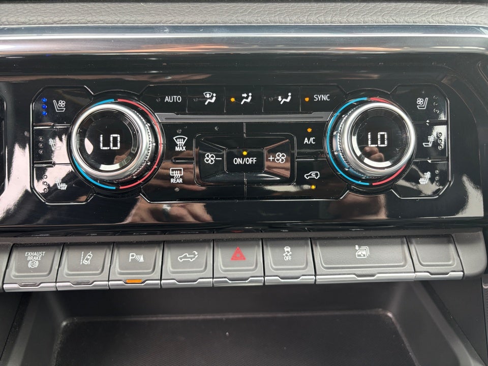2025 GMC Sierra 3500HD Denali