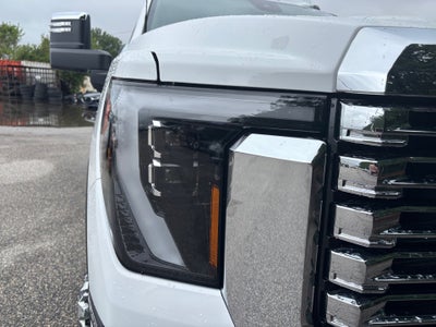 2025 GMC Sierra 3500HD Denali