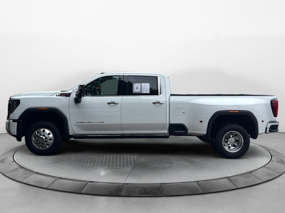 2025 GMC Sierra 3500HD Denali