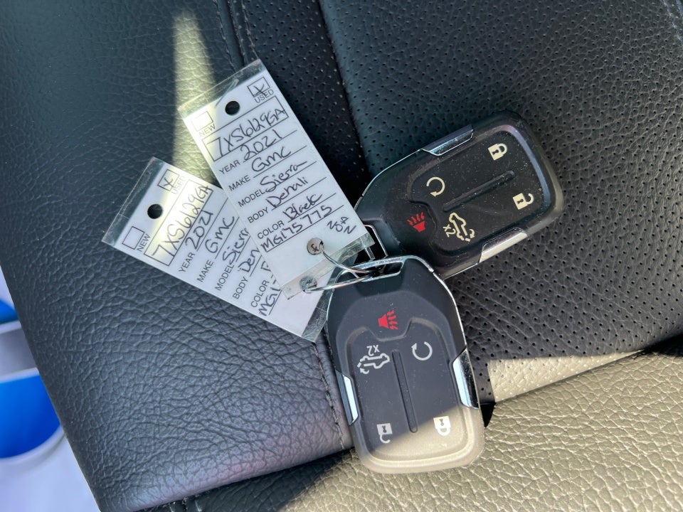 2021 GMC Sierra 1500 4WD Crew Cab Short Box Denali