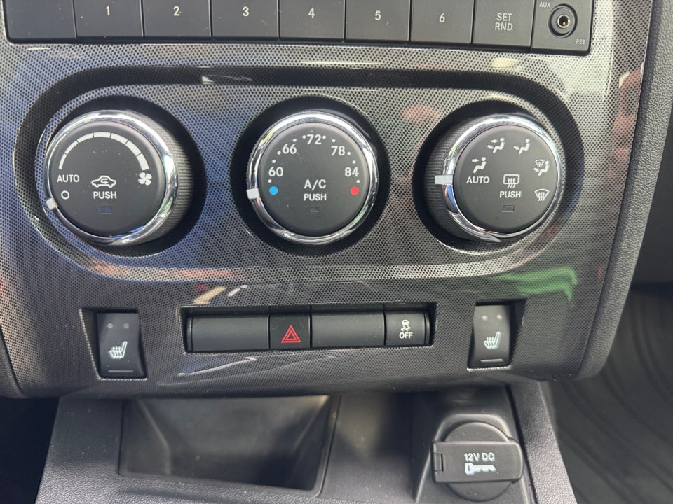 2013 Dodge Challenger SXT Plus