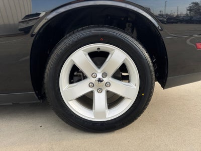 2013 Dodge Challenger SXT Plus