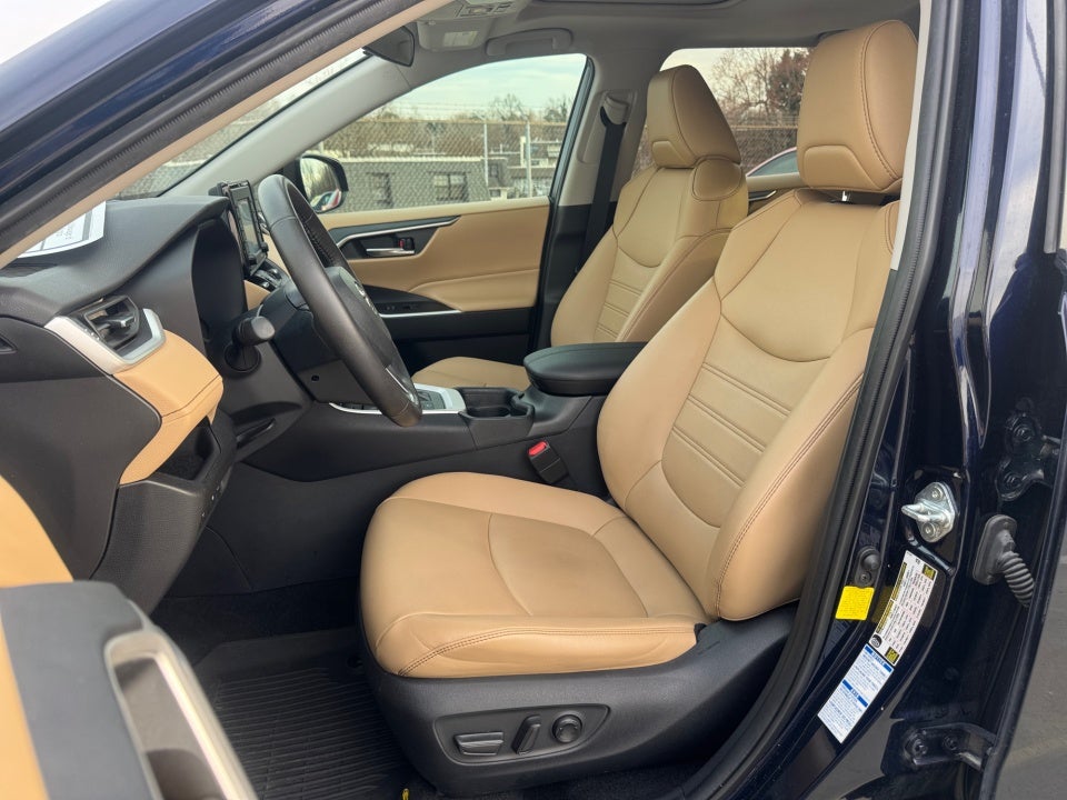 2021 Toyota RAV4 Hybrid XLE Premium