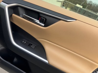 2021 Toyota RAV4 Hybrid XLE Premium