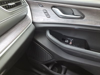2023 Jeep Grand Cherokee Overland 4x4